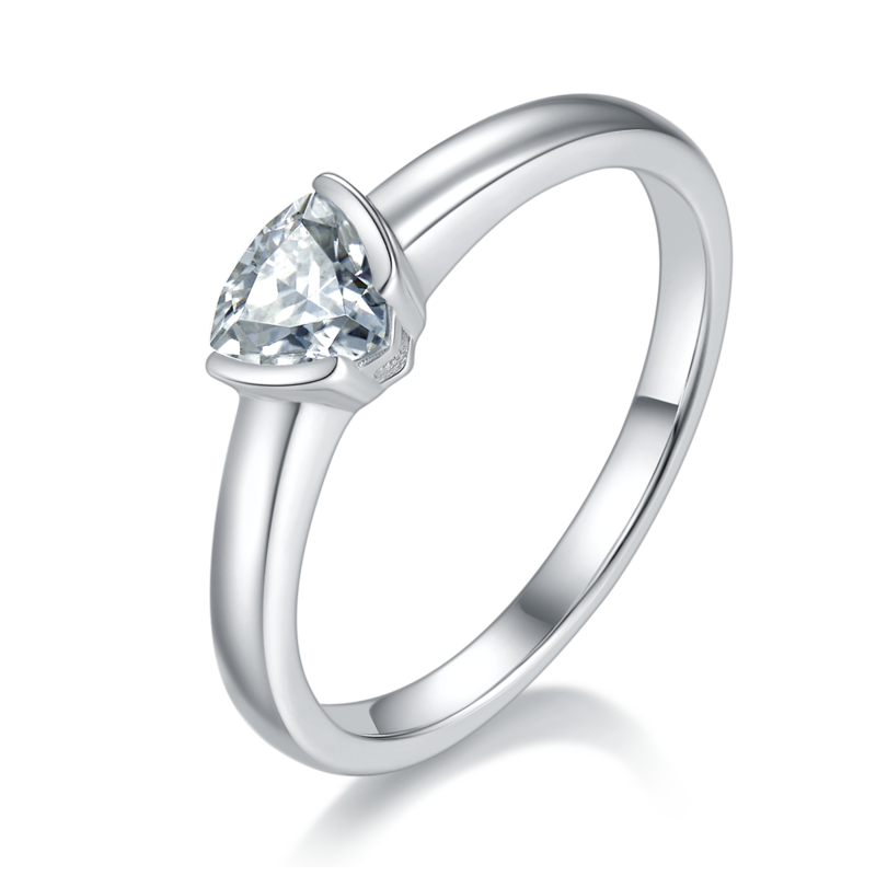 简约三角形S925银镀白金MoissaniteWomen's Ring0.5ctD级